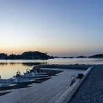 Fisherman's With Sea Views At Kalvaneset Feriehus Steinvik