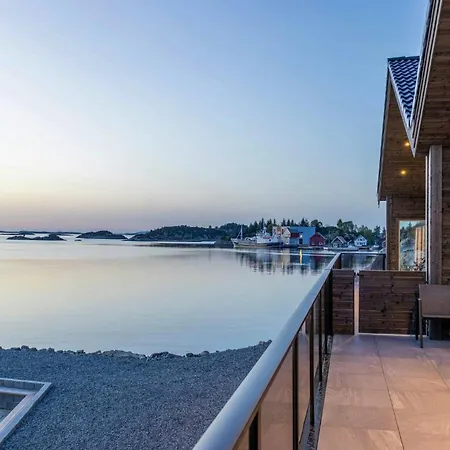 Ferienhaus Fisherman's With Sea Views At Kalvaneset Steinvik